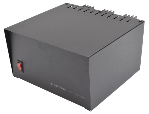 Fuente de Poder Lineal Regulada / Astron RS-20ABB | 2609 - Astron RS-20ABB Fuente de alimentación lineal regulada con circuito cargador de baterías, Voltaje de entrada: 115 VAC, Voltaje de salida: 13.8 VDC, Corriente de salida: 16A continuos / 20A