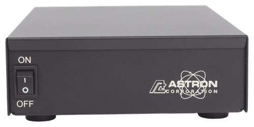 Fuente de Poder Conmutada / Astron SS-12 | 2609 - Astron SS-12 es una fuente de alimentación conmutada de alta eficiencia, Voltaje de entrada: 100 a 240 VAC / 50 a 60 Hz, Voltaje de salida: 13,8 VDC, Corriente de salida: 10 A continuos / 12 A máx.