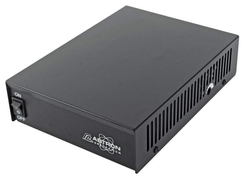 Fuente de Poder Conmutada / Astron SS-18 | 2609 - Astron SS-18 es una fuente de alimentación conmutada de alta eficiencia, Voltaje de entrada: 100 a 240 VAC / 50 a 60 Hz, Voltaje de salida: 13,8 VDC, Corriente de salida: 15A continuos / 18A máxima
