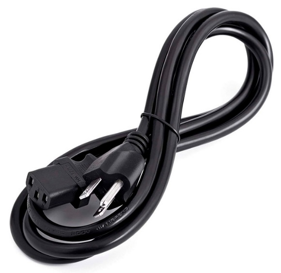 Cable de alimentación / Cambium N000900L040A | 2604 - Cambium N000900L040A es un cable diseñado para el suministro eléctrico de switches de la serie cnMatrix EX2000, integrando un conector C13 estándar y un enchufe Tipo B compatible con tomas de USA