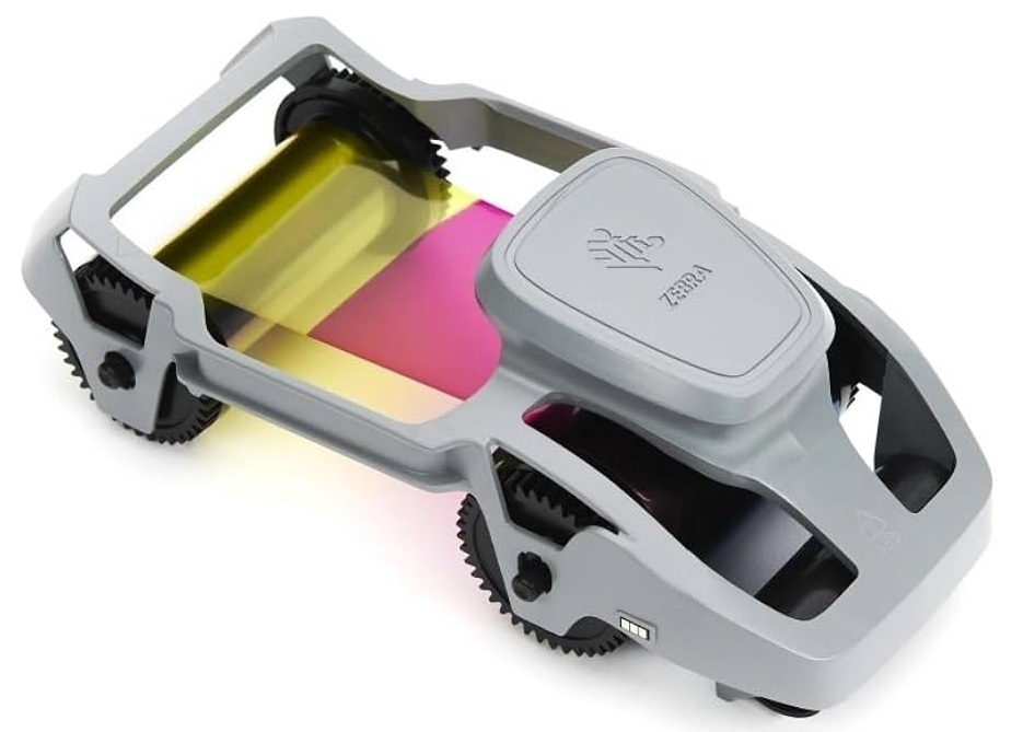Cinta Color - YMCPKO / Zebra 800300-562LA | 2607 – Zebra 800300-562LA Cinta de color original de seis paneles YMCPKO con bloqueo de región para América Latina, equipada con un panel perlado para la impresión de marcas de seguridad holográficas