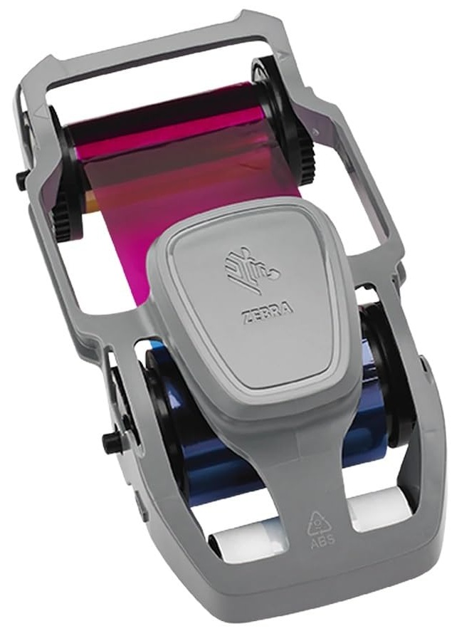Cinta Color - YMCKO / Zebra 800300-250LA | 2607 – Zebra 800300-250LA es una cinta de color original de cinco paneles YMCKO con bloqueo de región para América Latina, diseñada para proporcionar impresiones fotográficas vibrantes y texto nítido