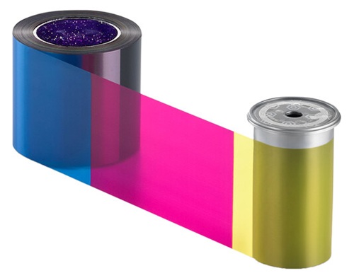 Kit de Cinta YMCK-K / Entrust 525100-009 | 2609 - Entrust 525100-009 es un kit de cinta de color para impresora de tarjetas, Configuración de color: YMCKK, Rendimiento: 500 impresiones, Compatibilidad documentada: Entrust Sigma DS3