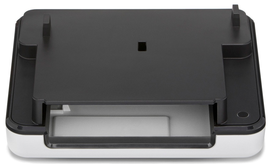 Escaneo de Pasaportes / Kodak 1029792 | 2605 – Kodak Alaris 1029792 es un accesorio de cama plana para pasaportes diseñado para acoplarse de forma segura debajo de escáneres, permitiendo la digitalización rápida y segura de documentos pequeños