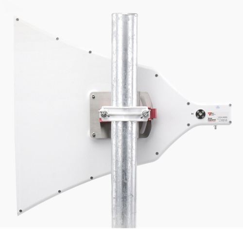Antena Sectorial Asimétrica / TXPRO TXP-HA16-MIMO | 2609 - TXPRO TXP-HA16-MIMO es una antena sectorial asimétrica tipo cuerno de alta eficiencia con doble polarización V/H y configuración MIMO, Rango de frecuencia: 4,9–6,5 GHz, Ganancia: 16,5 dBi